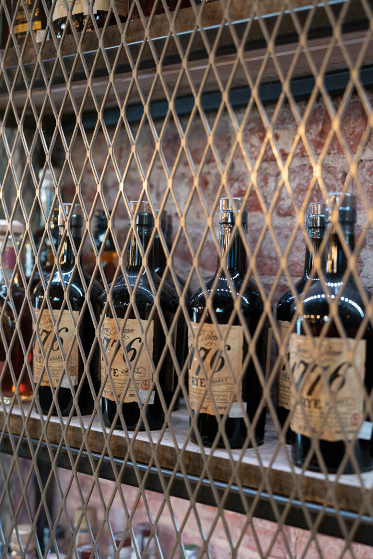 Interior, Fxbg 35